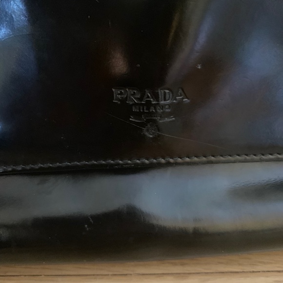 PATENT LEATHER PRADA PURSE - Picture 4 of 5